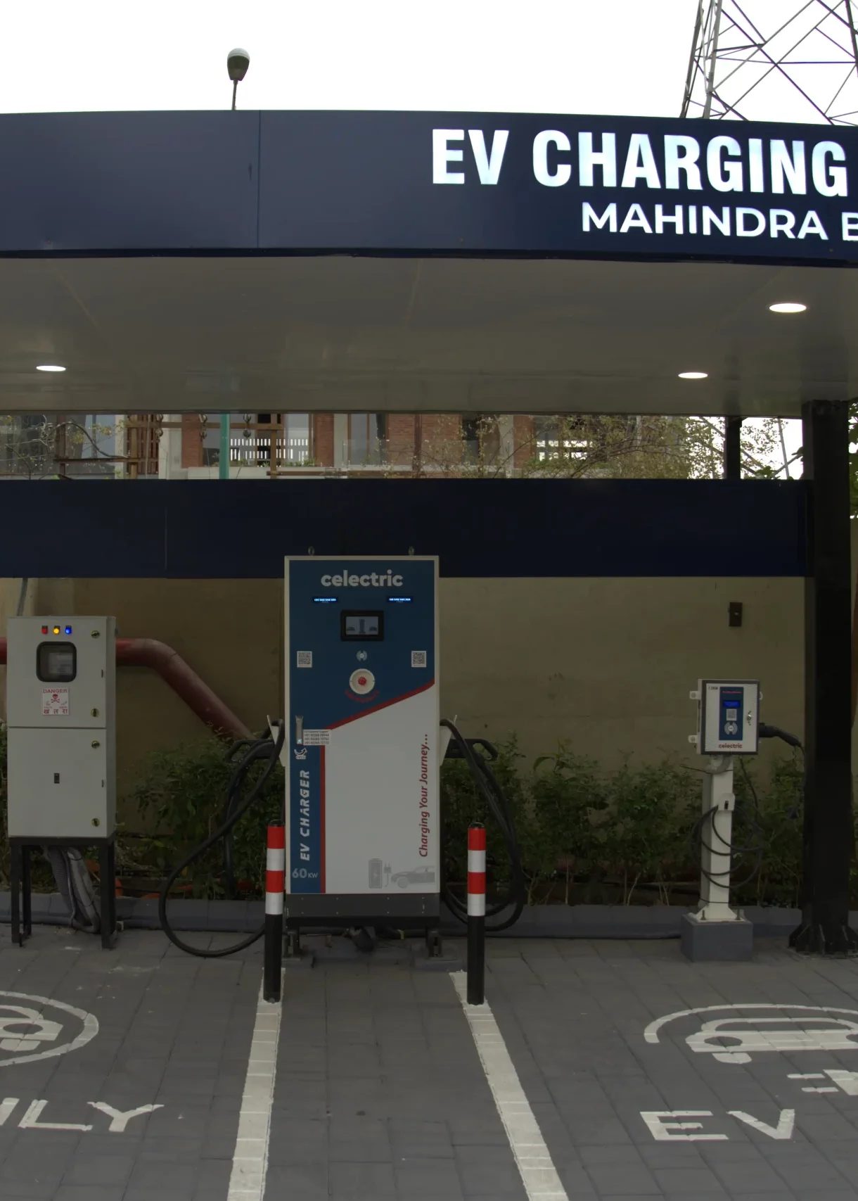 Discover top electric car charging station manufacturers in India. Explore innovative solutions and reliable products to power your electric vehicle journey